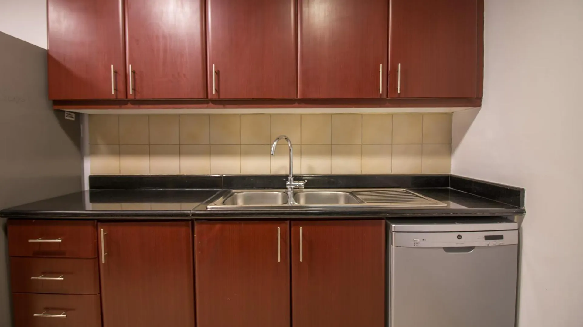 Spacious 4 Bedroom Apartment In Jbr, 5-Min Walk To The Beach, Marina Views Dubai United Arab Emirates